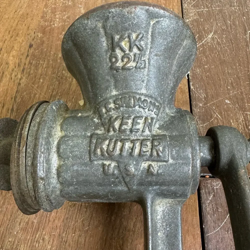 Vintage Meat Grinder EC‎ Simmons Keen Kutter #KK22 Hand Crank USA Wood Handle